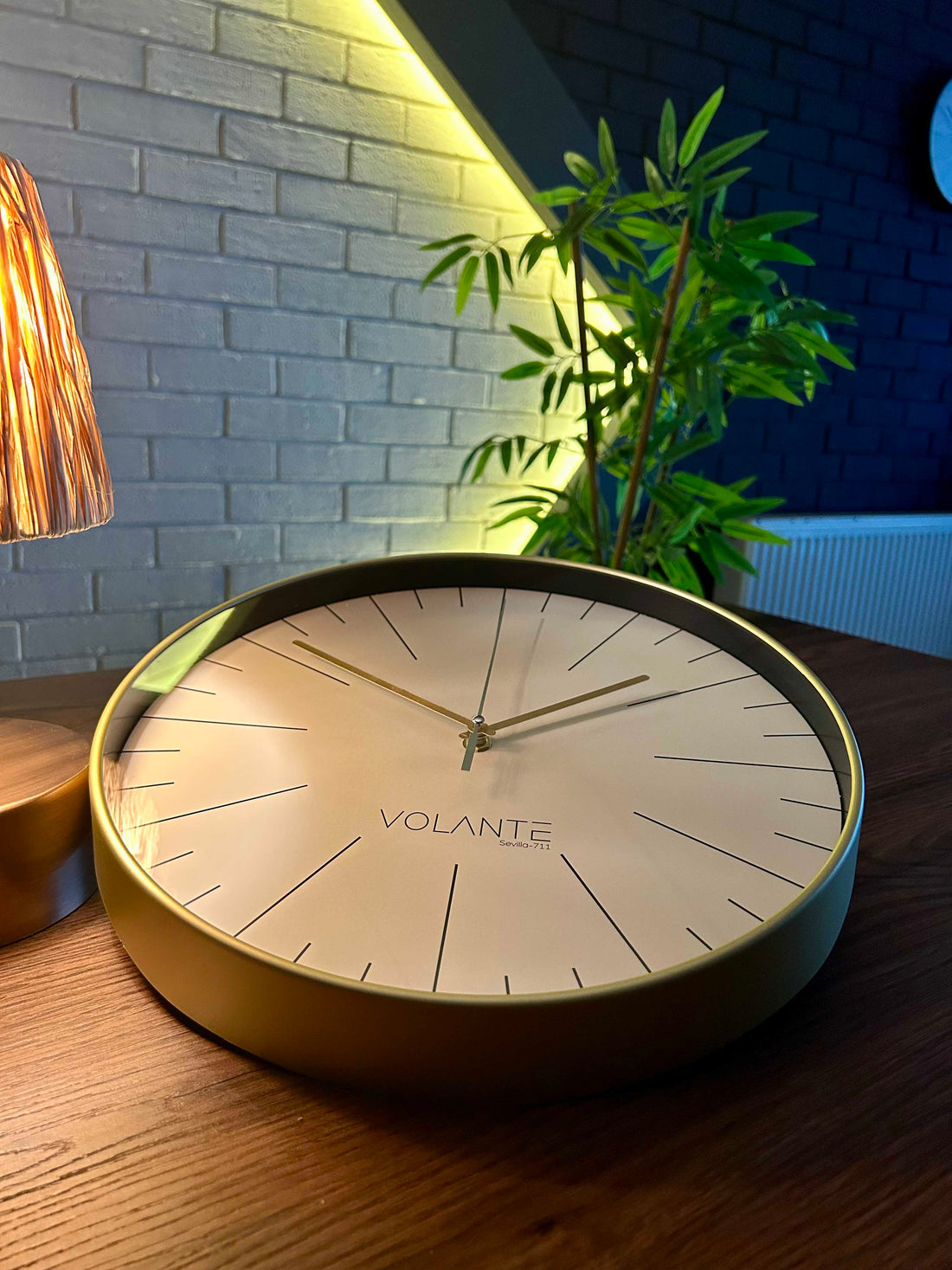 VOLANTE SMOOTH Series Modern Wall Clocks 35 cm Ø Real Glass 